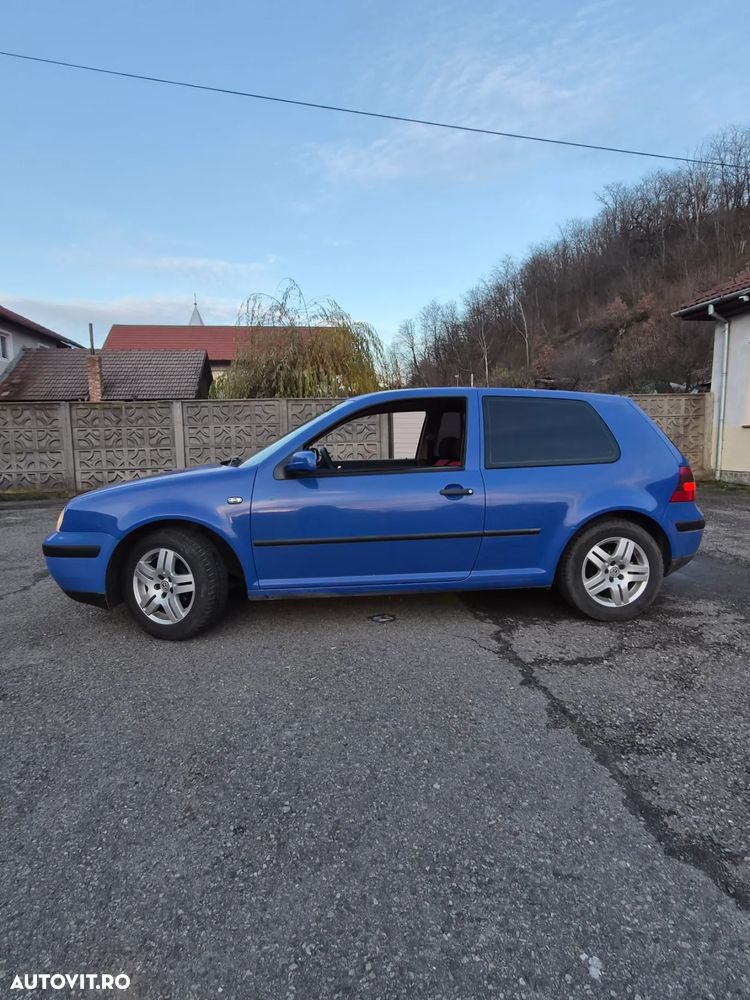 Volkswagen Golf 1.4 Basis - 2