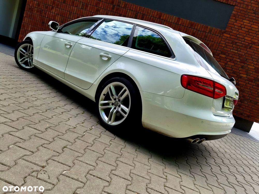 Audi A4 Avant 2.0 TDI ultra - 22