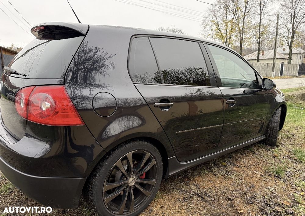 Volkswagen Golf 2.0 FSI GTI - 3