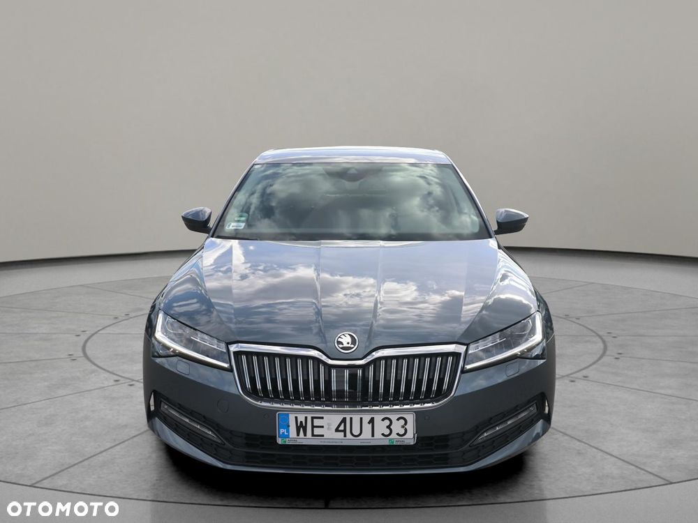 Skoda Superb 2.0 TDI SCR Ambition DSG - 2