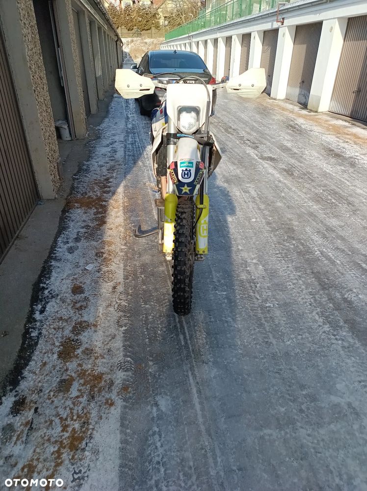 Husqvarna FE - 12