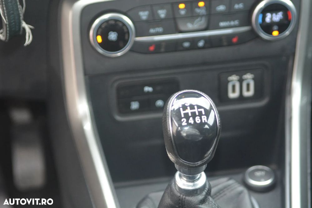Ford EcoSport - 13