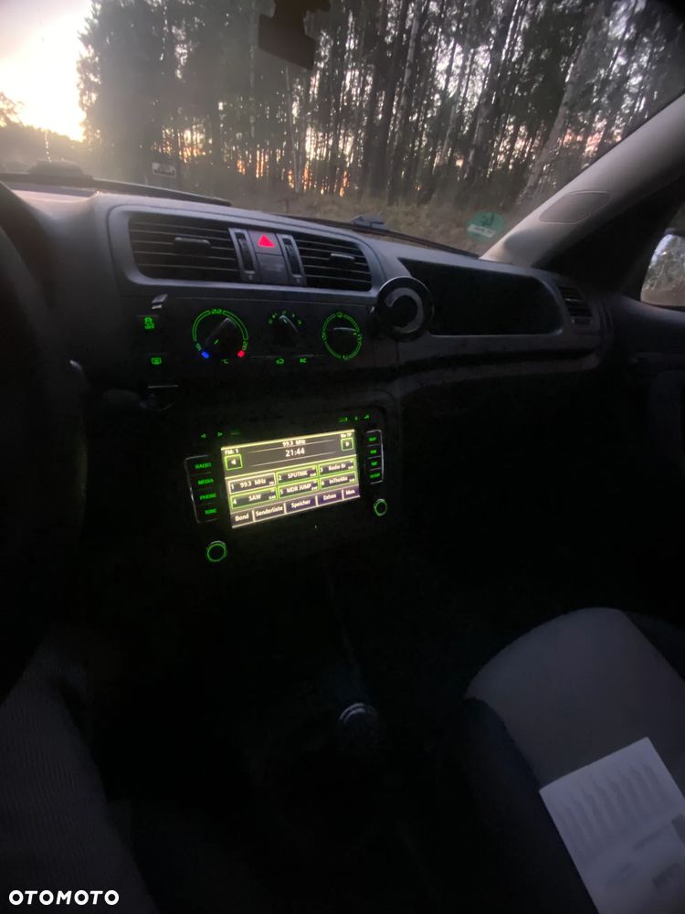 Skoda Roomster 1.6 TDI DPF Active PLUS EDITION - 8