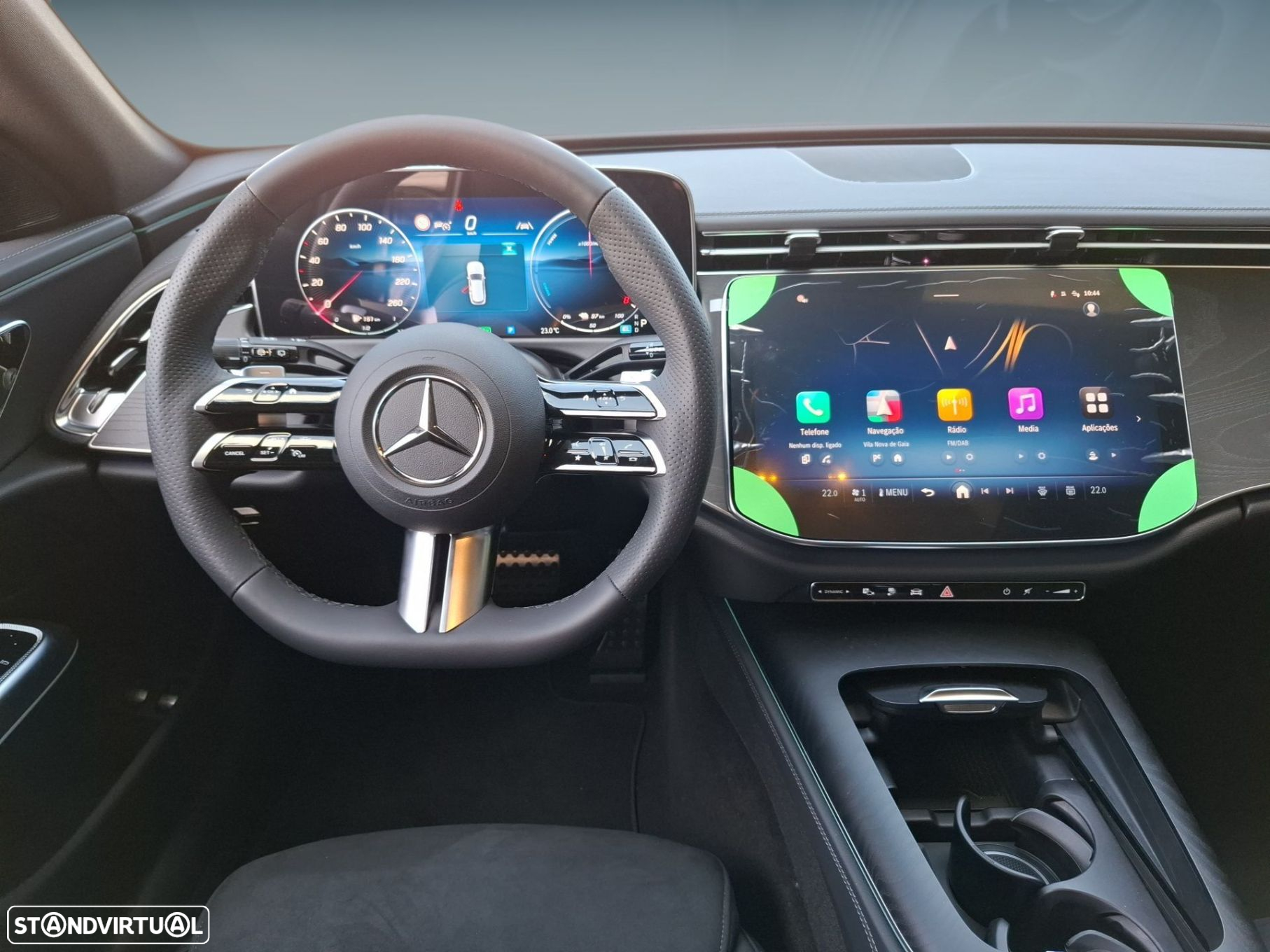 Mercedes-Benz E 300 e AMG Line - 13