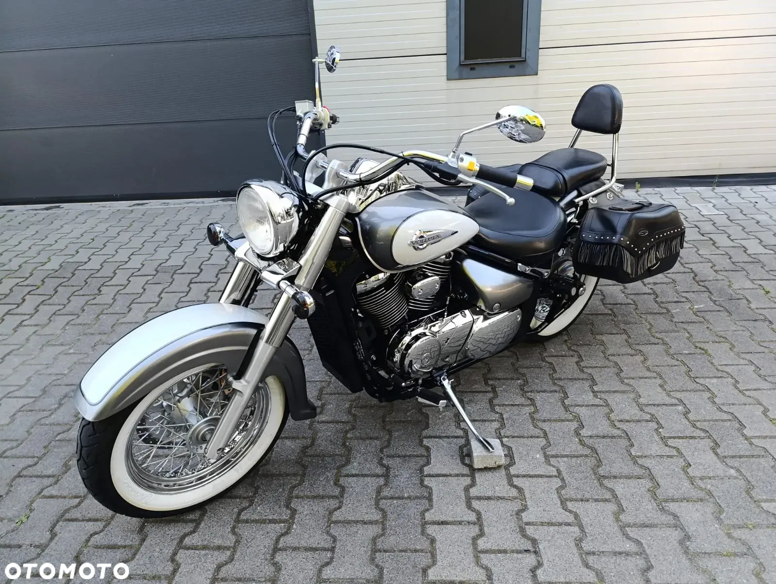 Suzuki VL 800 Volusia - 12