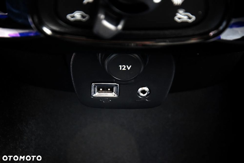 Toyota Aygo x-play - 27