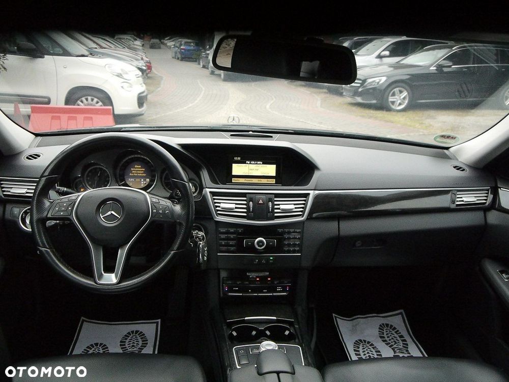 Mercedes-Benz Klasa E 220 BlueTEC 4Matic 7G-TRONIC Avantgarde - 19