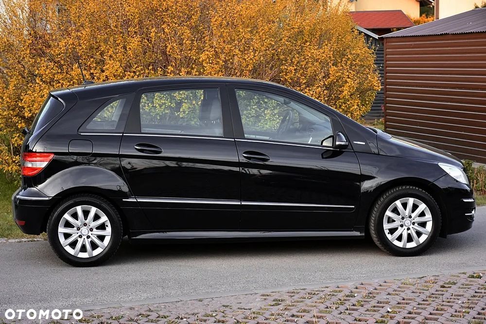 Mercedes-Benz Klasa B 180 BlueEFFICIENCY SPORT EDITION - 13