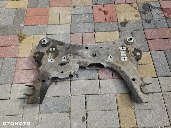 SANKI WÓZEK KOŁYSKA ZAWIESZENIA PRZEDNIEGO RENAULT KANGOO II 2015 ROK 1.5 DCI 2008-2017