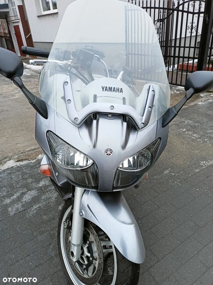 Yamaha FJR - 4