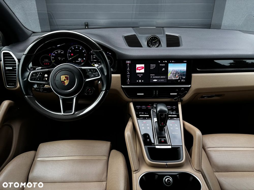 Porsche Cayenne - 29
