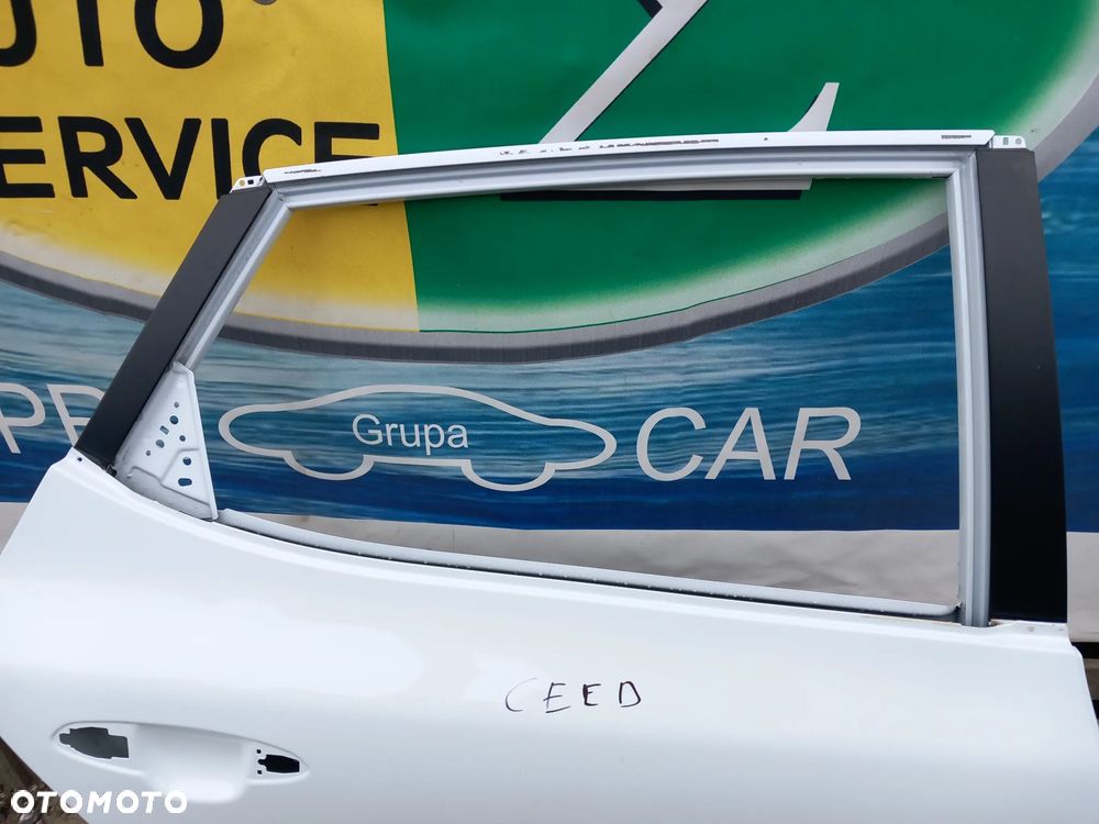 Drzwi KIA CEED II prawy tył/tylnie - 2