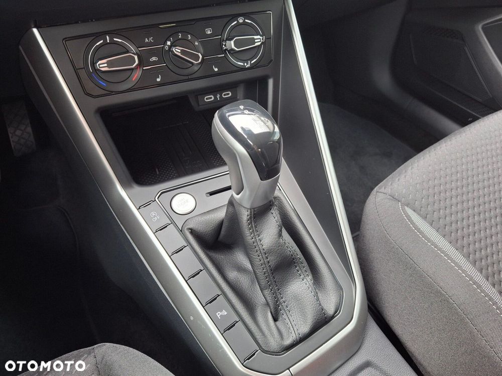 Volkswagen Polo 1.0 TSI Life Plus DSG - 34