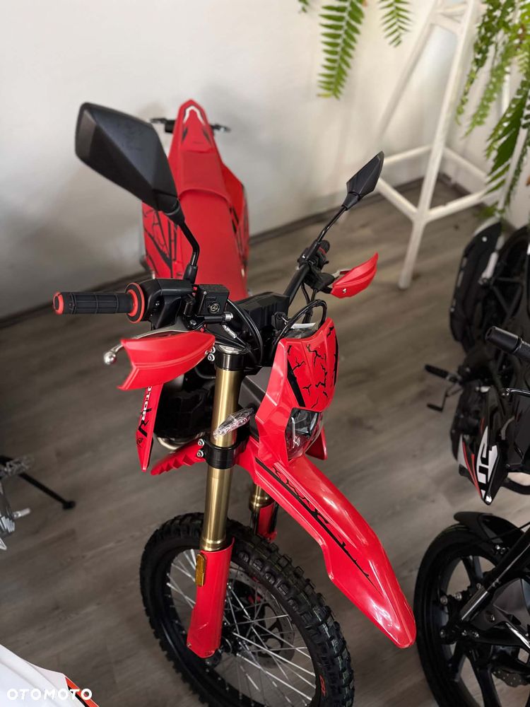 QJMOTOR COV 125X - 13