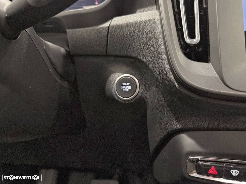 Volvo XC 40 1.5 T2 Essential Auto - 20