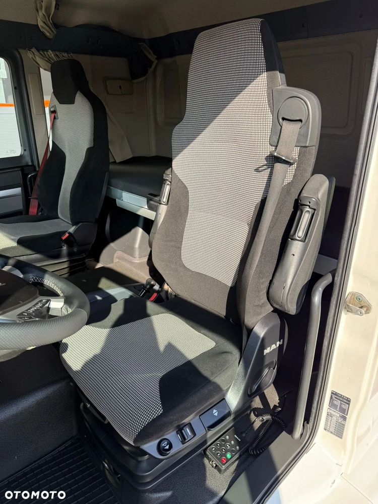 MAN TGM TGS TGX 26.320 chłodnia multitemperatura  22Epal // sypialka // oś skrętna - 26