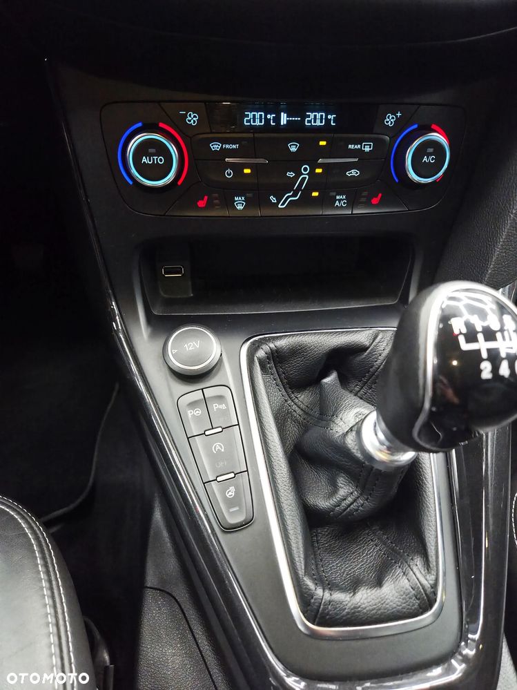 Ford Focus - 16