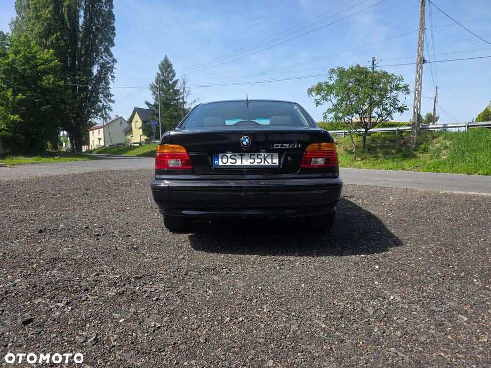 BMW Seria 5 530i - 11