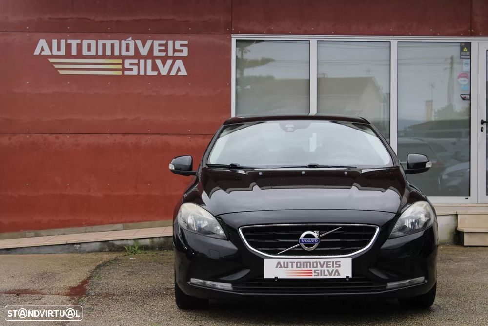 Volvo V40 2.0 D2 Momentum - 4