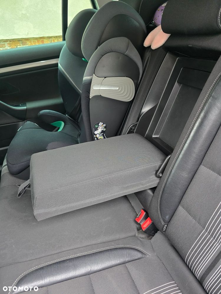 Volkswagen Golf 1.6 TDI DPF MATCH - 22