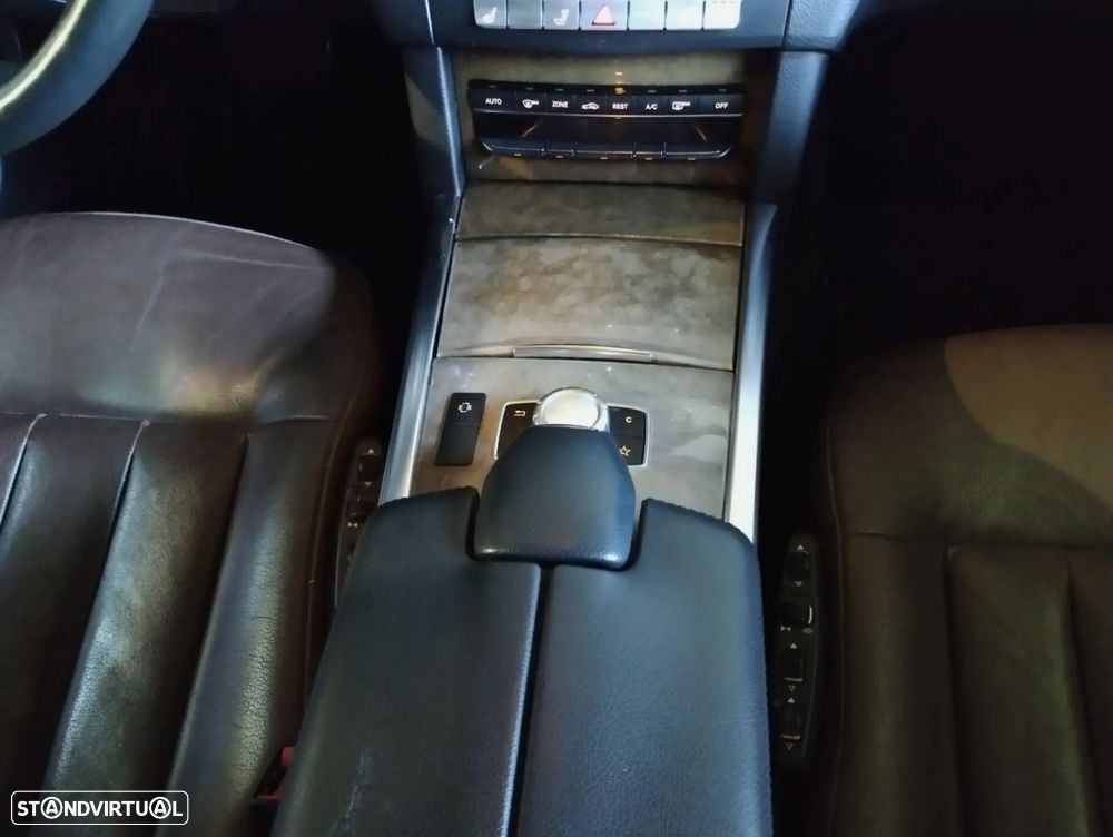 Mercedes-Benz E 300 Bluetec Hybrid Avantgarde - 18