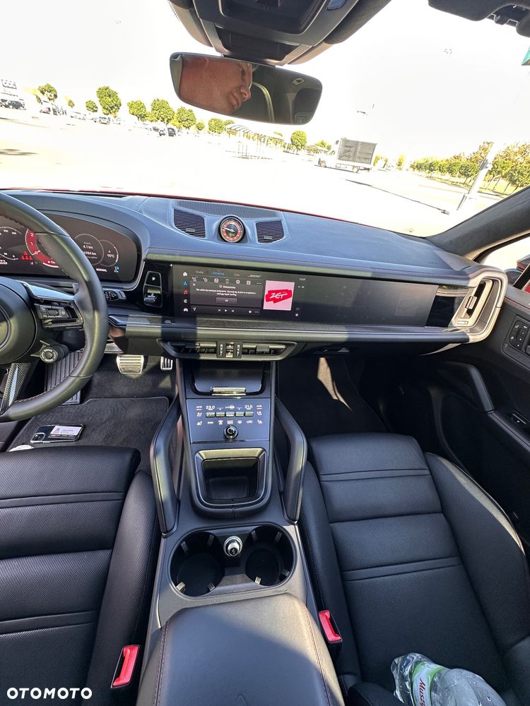 Porsche Cayenne GTS - 10