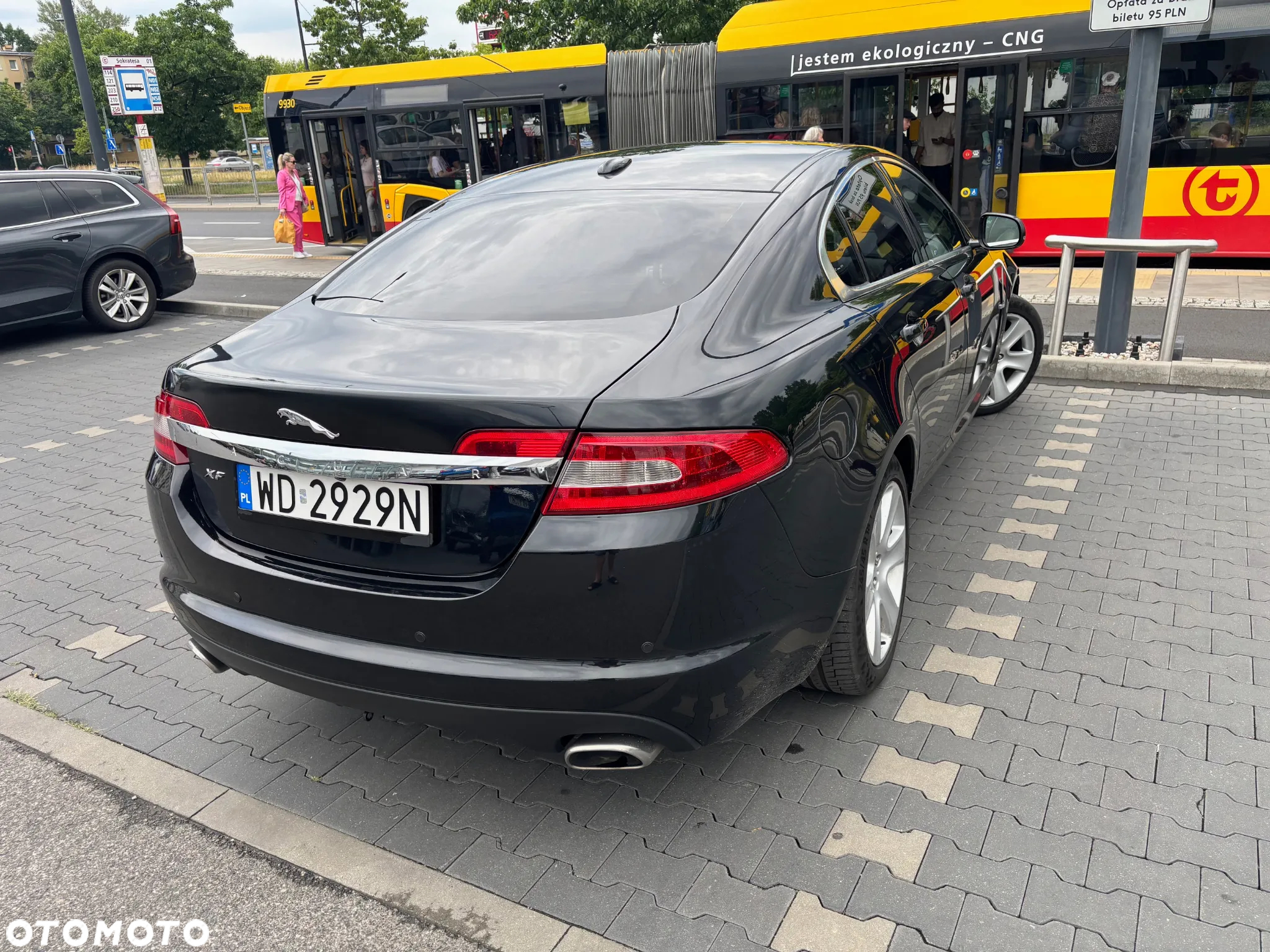 Jaguar XF 3.0 V6 D Luxury - 3