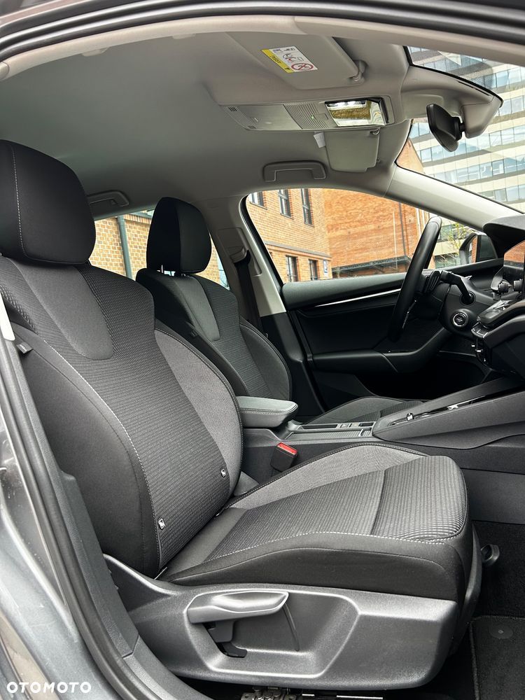 Skoda Octavia 2.0 TDI Ambition DSG - 34