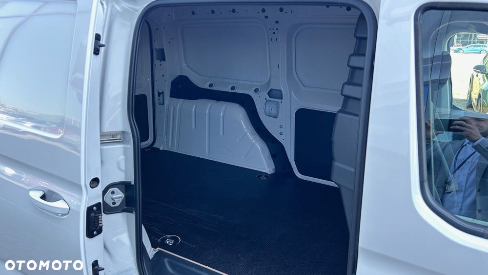 Volkswagen Caddy MAXI CARGO TDI 90kW manulana 6-cio biegowa - 14