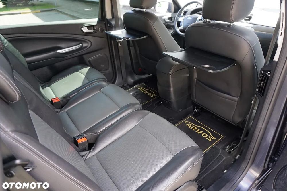 Ford S-Max 2.0 TDCi DPF Titanium X - 32