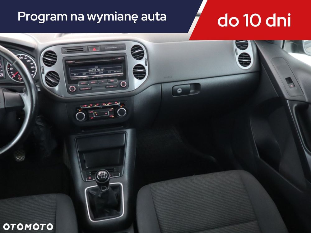 Volkswagen Tiguan - 10