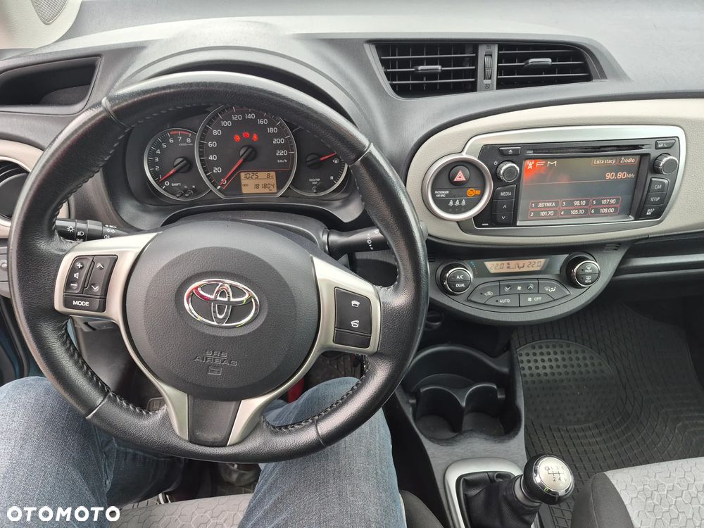 Toyota Yaris 1.33 Prestige - 14