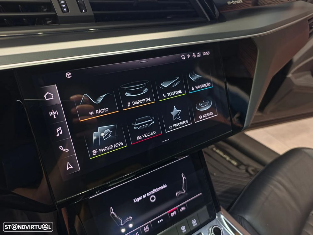 Audi e-tron 55 quattro - 43