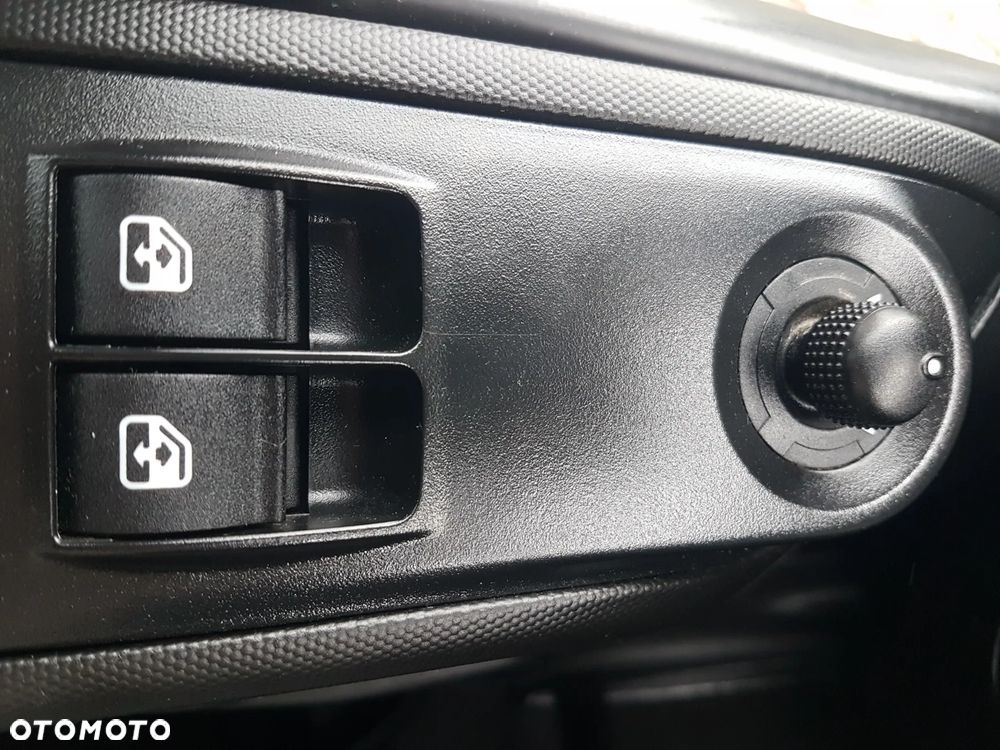 Iveco DAILY KONTENER NISKOPODŁOGOWY 4,44x2,23x2,42 SKLEP FOODTRUCK BAR KLIMA KONIOWÓZ KAMPER - 9