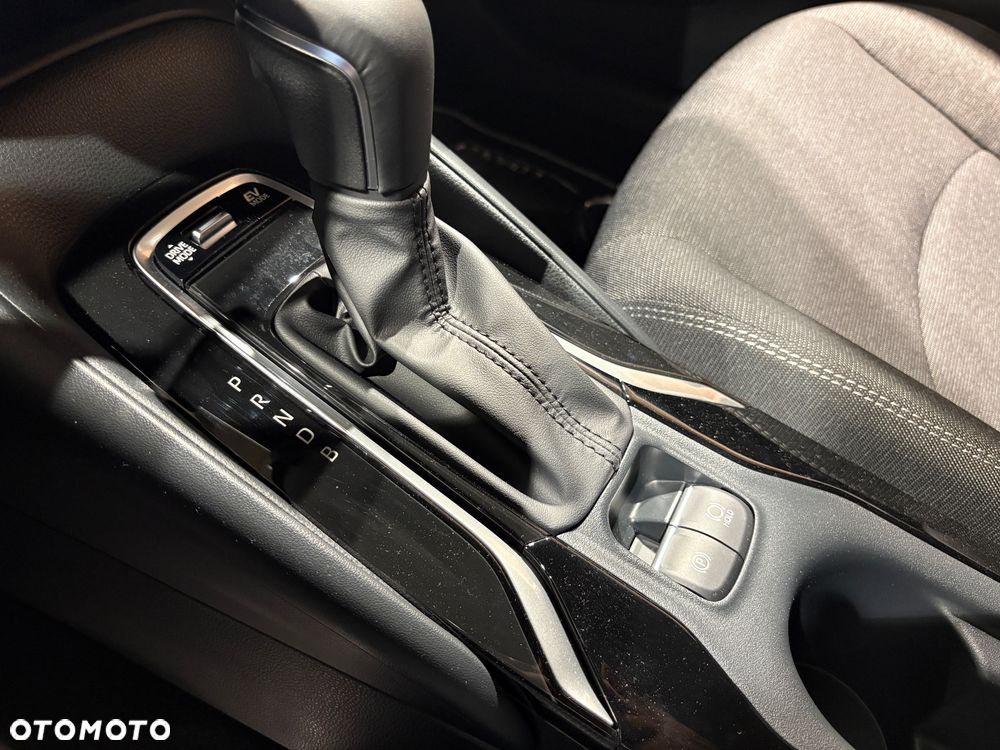 Toyota Corolla 1.8 Hybrid Comfort - 17