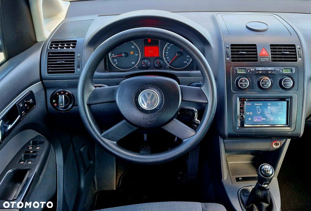 Volkswagen Touran 2.0 TDI Q-Line - 10