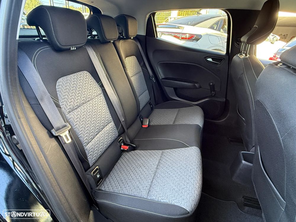 Renault Clio 1.0 TCe Limited CVT - 16