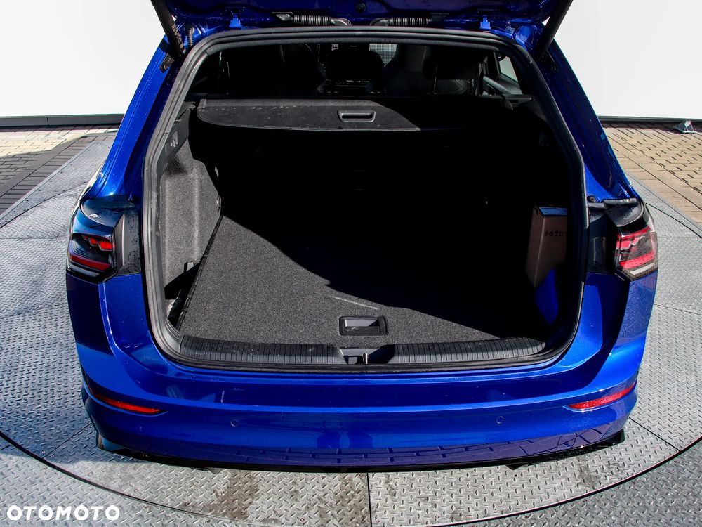 Volkswagen Golf - 11