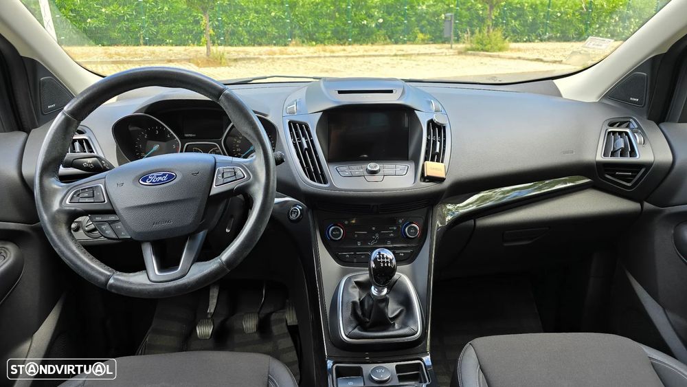 Ford Kuga 1.5 TDCi Titanium - 3