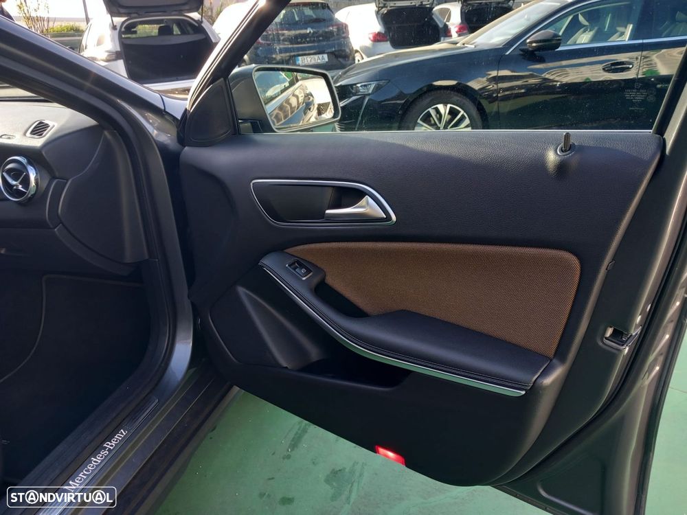 Mercedes-Benz GLA 180 d Style Aut. - 11