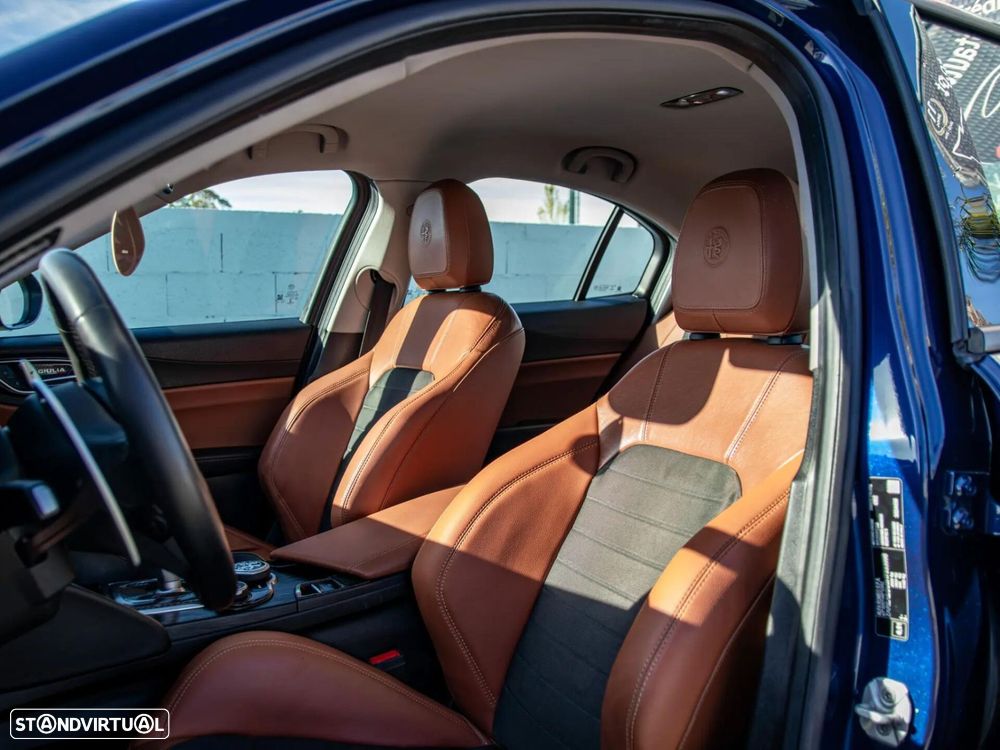 Alfa Romeo Giulia 2.2 D Super AT8 - 19