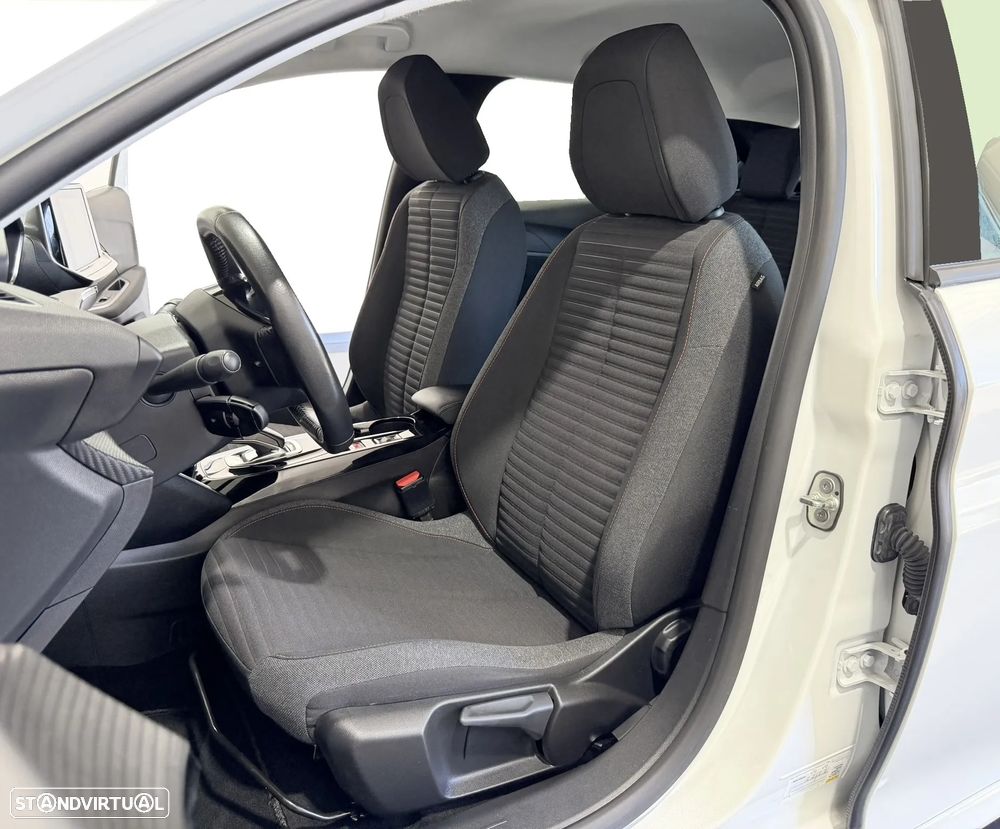 Peugeot e-208 50 kWh Active Pack - 7