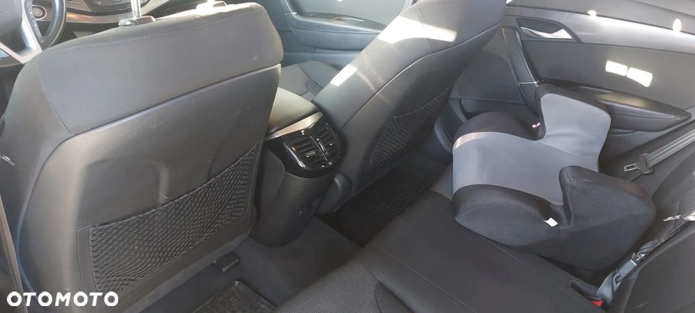 Hyundai i40 Kombi blue 1.6 Space - 12