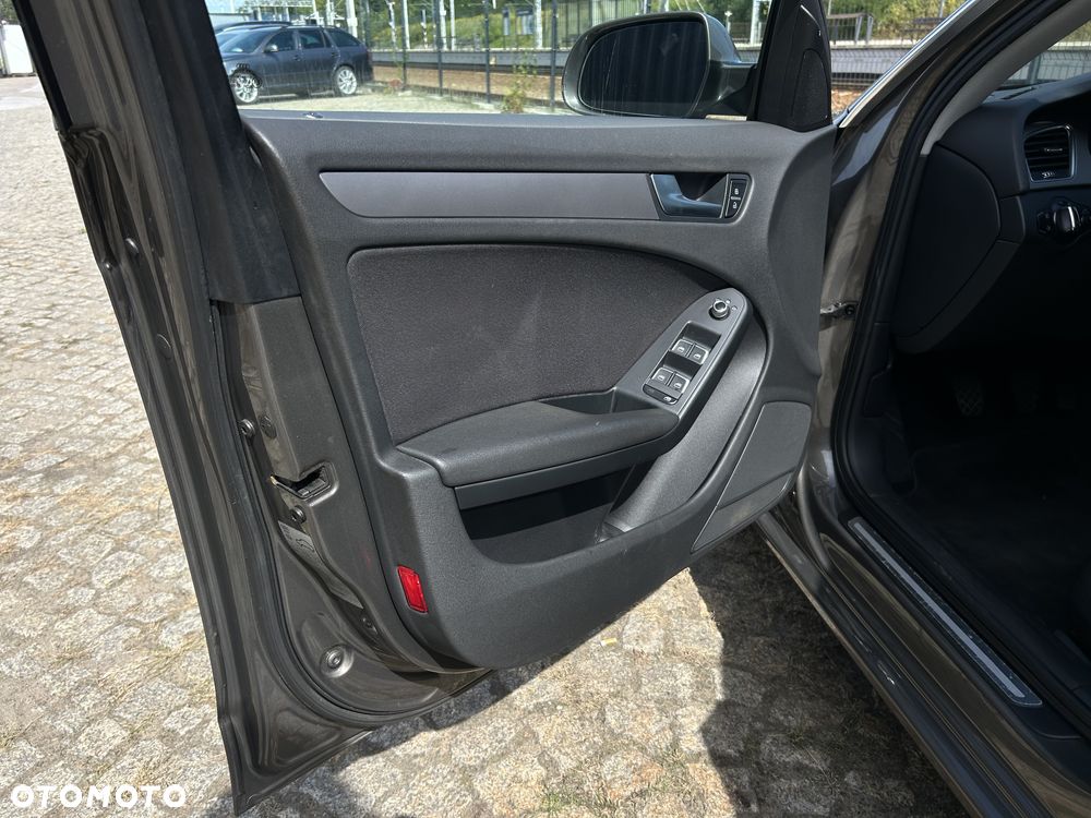 Audi A4 Avant 1.8 TFSI Attraction - 14