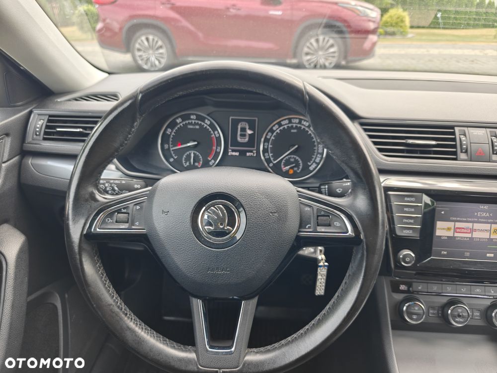 Skoda Superb 1.4 TSI ACTive - 18