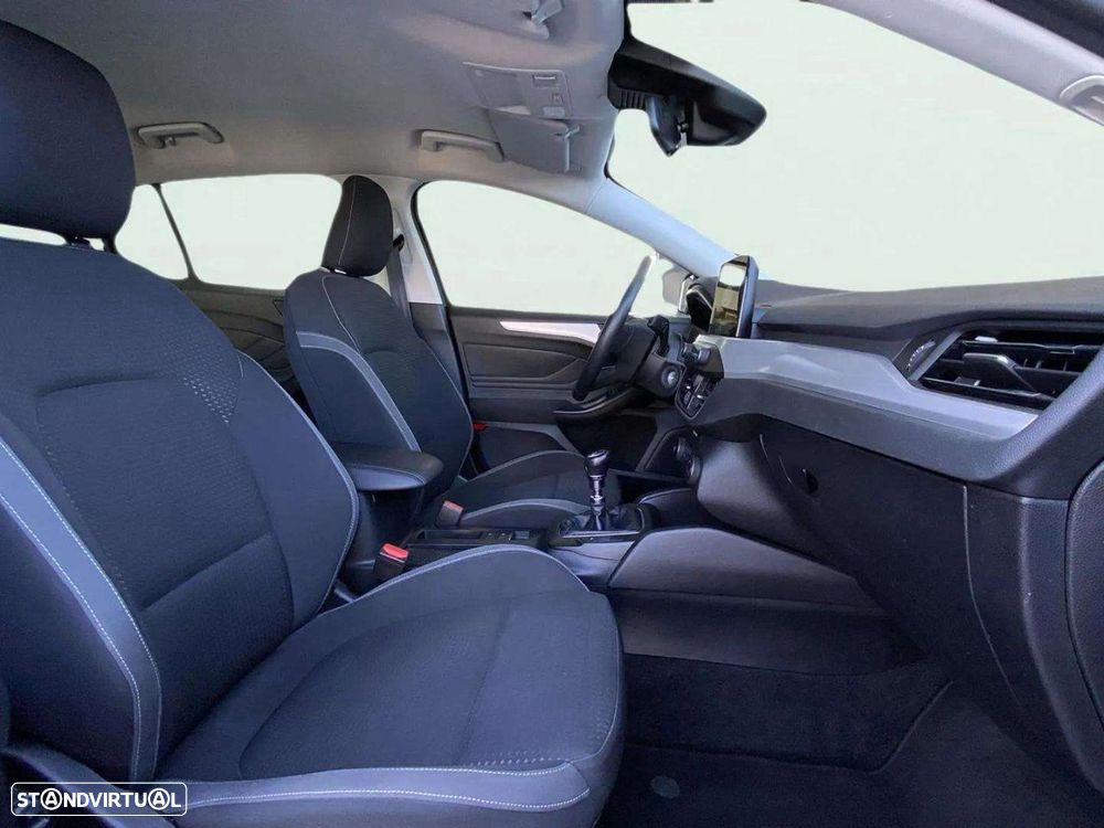 Ford Focus SW - 20