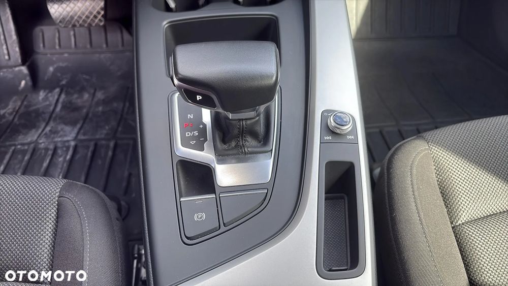 Audi A4 Avant 35 TFSI mHEV S tronic - 15