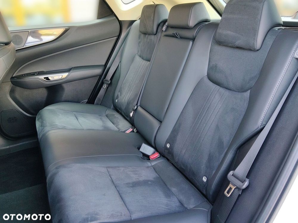 Lexus NX 350h Elegance 2WD - 16