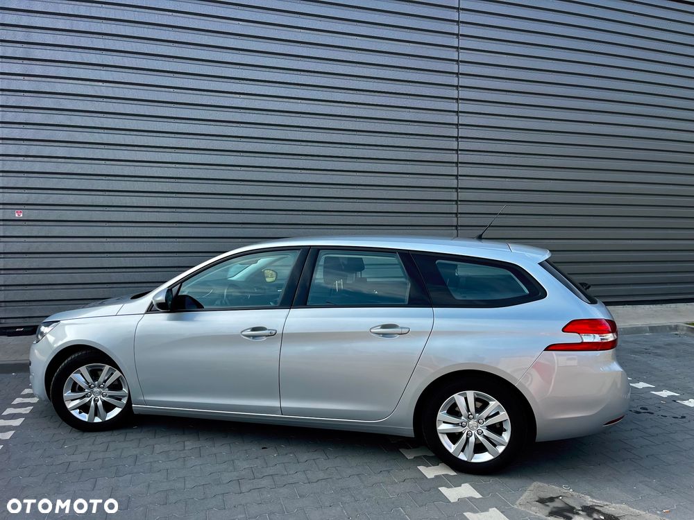 Peugeot 308 2017 photo 4
