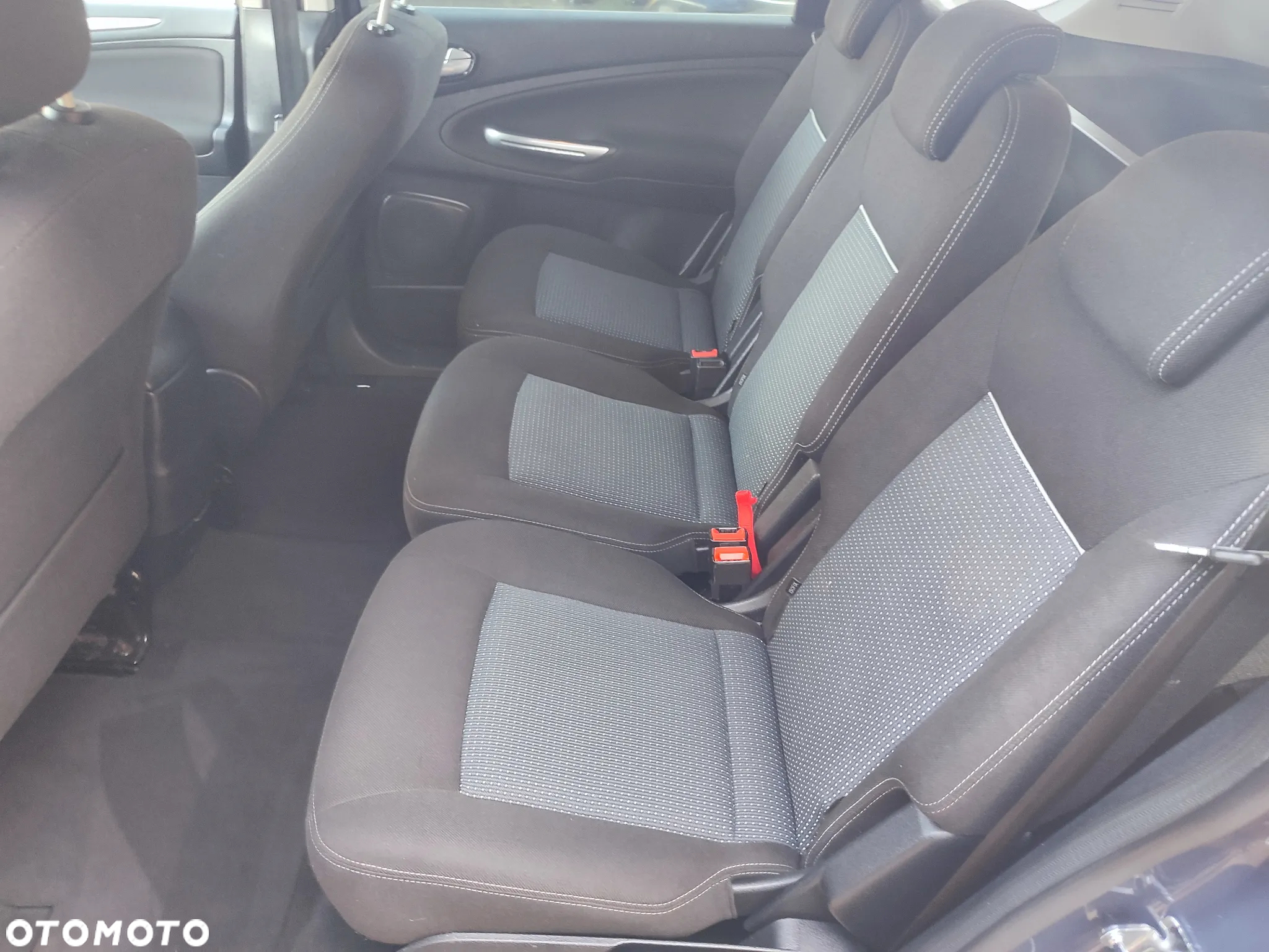 Ford S-Max 2.0 TDCi DPF Business Edition - 12